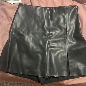 ZARA Faux Leather Black Skort - TAG STILL ON